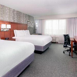 Queen Room Two Queen Beds